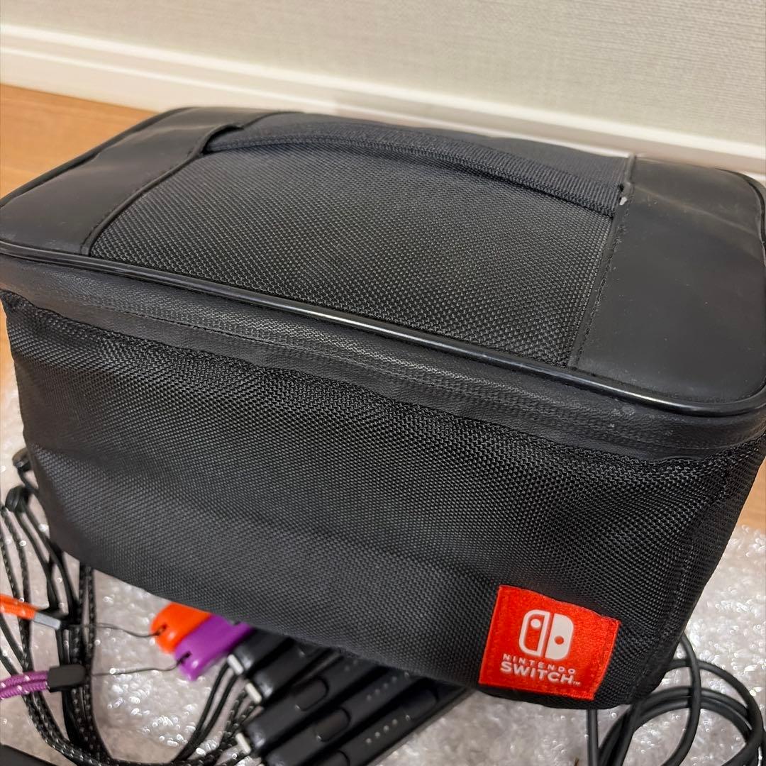 Nintendo Switch 本体 ＋ジョイコン6つ＋ケース