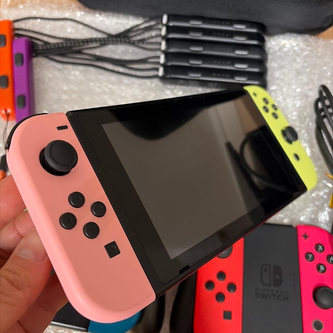 Nintendo Switch 本体 ＋ジョイコン6つ＋ケース