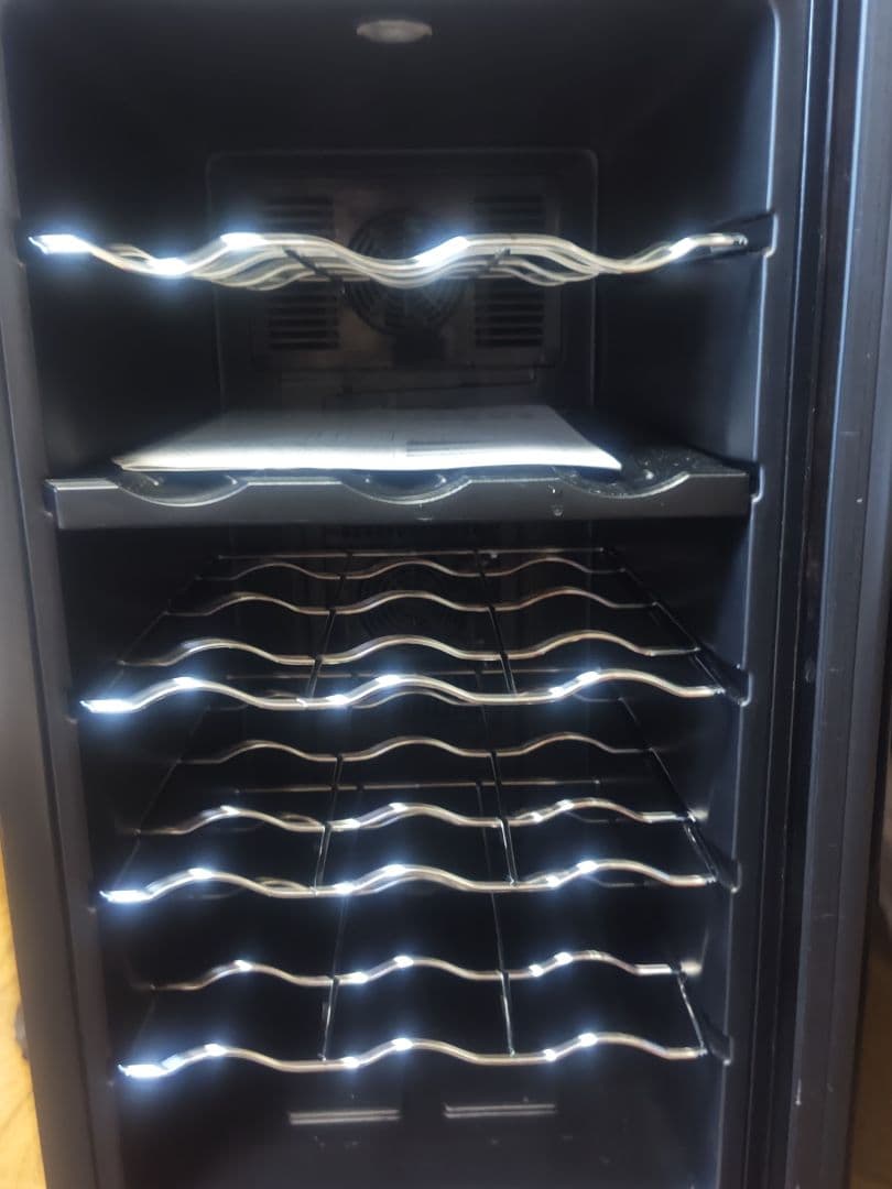 アイリスオーヤマ ワインセラー PWC-502P-B　2021年製