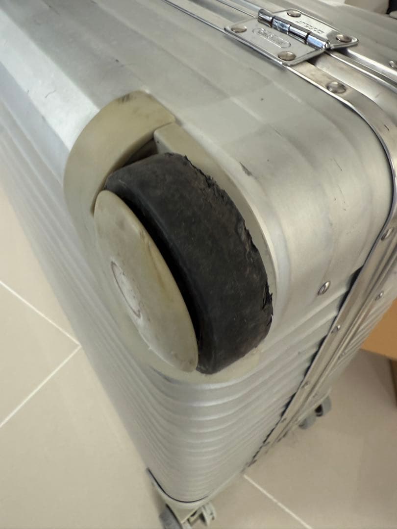 【4輪】リモワ トパーズ キャリーケース