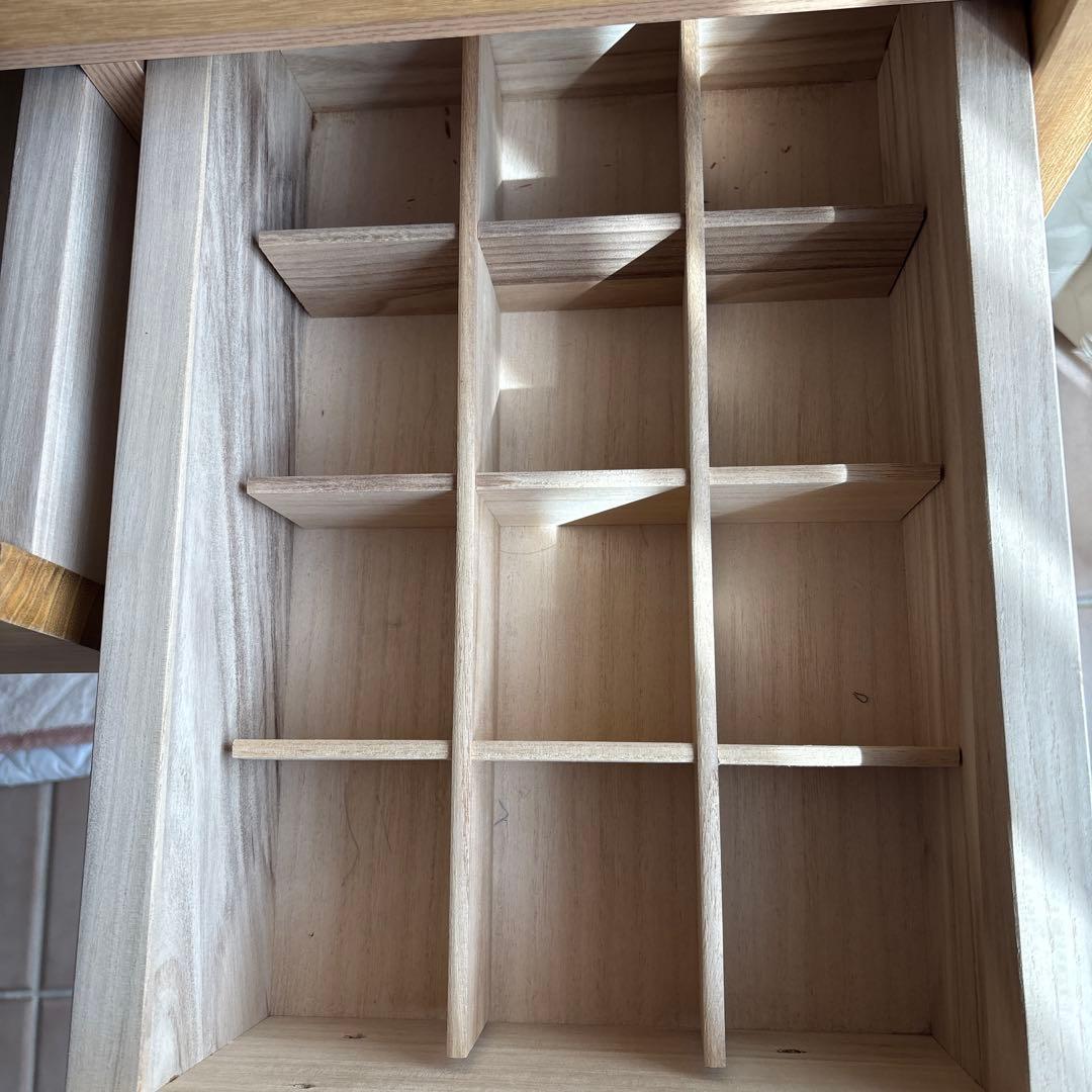 ナチュラルウッドの木製チェスト 6引き出し