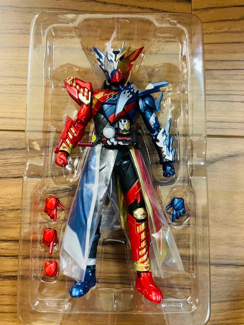 S.H.Figuarts 仮面ライダー ビルド クローズビルド フィギュアーツ