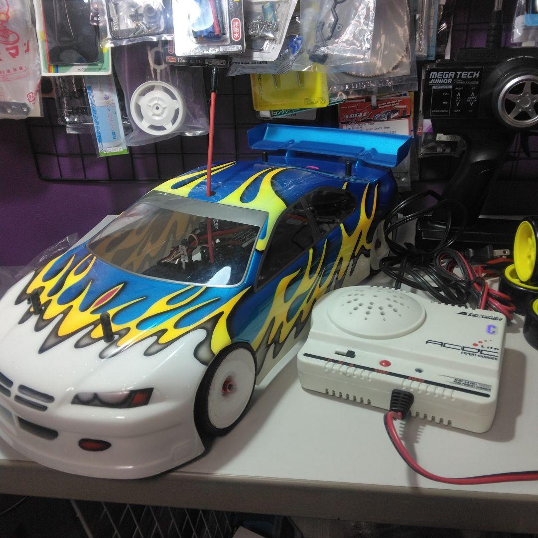 ホビーラジコンカー 青と黄色の炎模様(プロポ、フルセット旧車