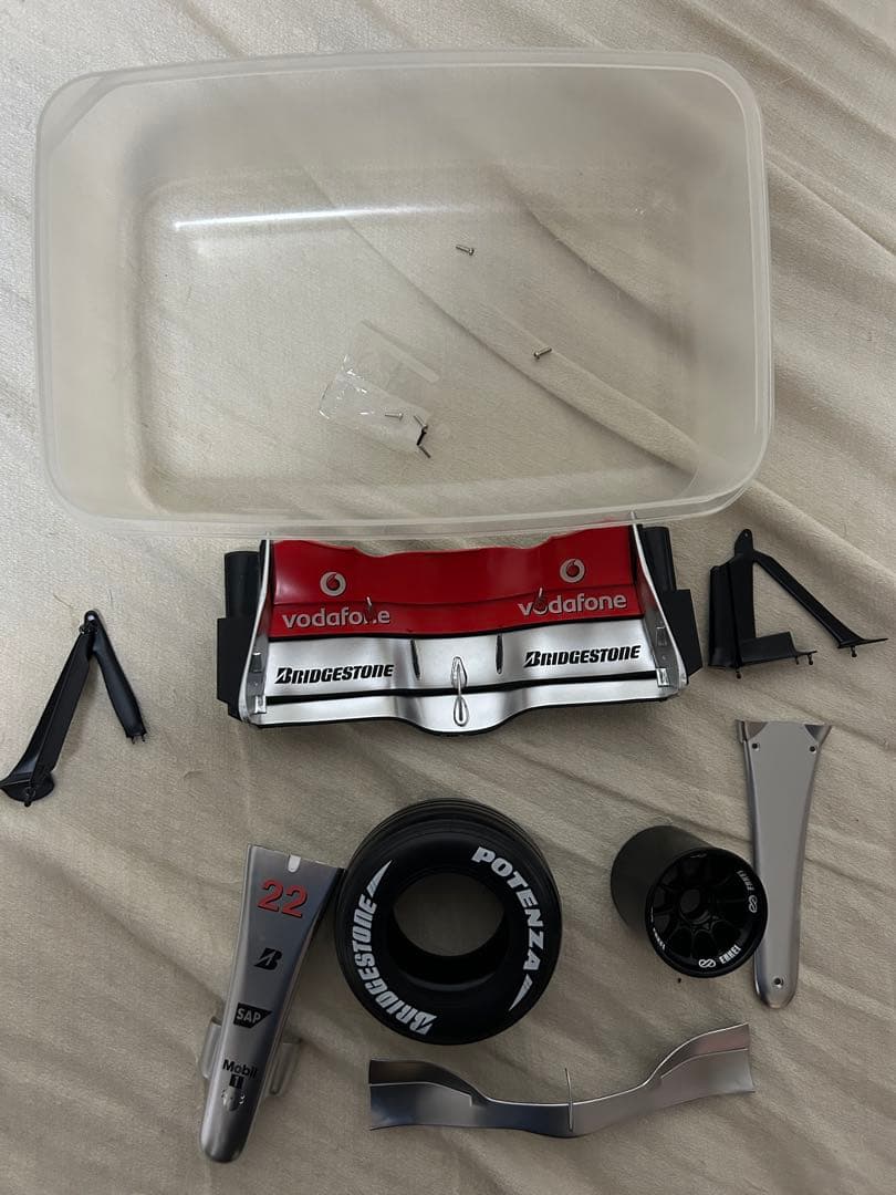 絶版品 デアゴスティーニ 週刊マクラーレンMP4-23 一部組立済