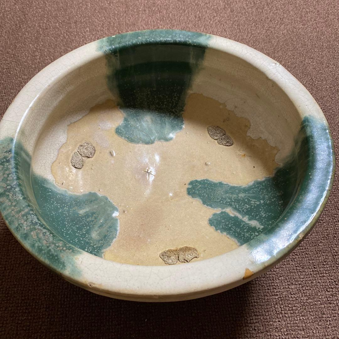 睡蓮鉢　大鉢　脚付き　メダカ鉢　華器