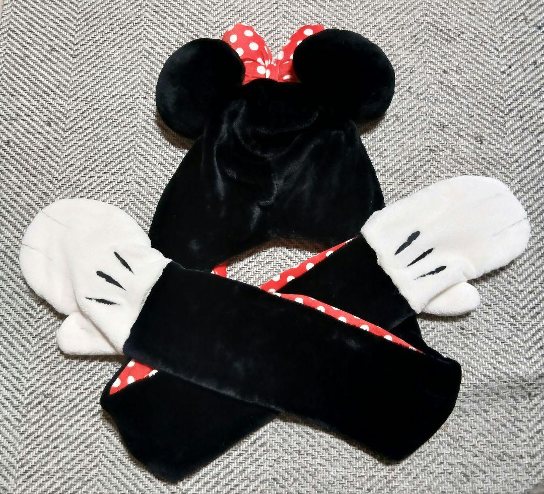 ディズニー　ミニーマフラーファンキャップ