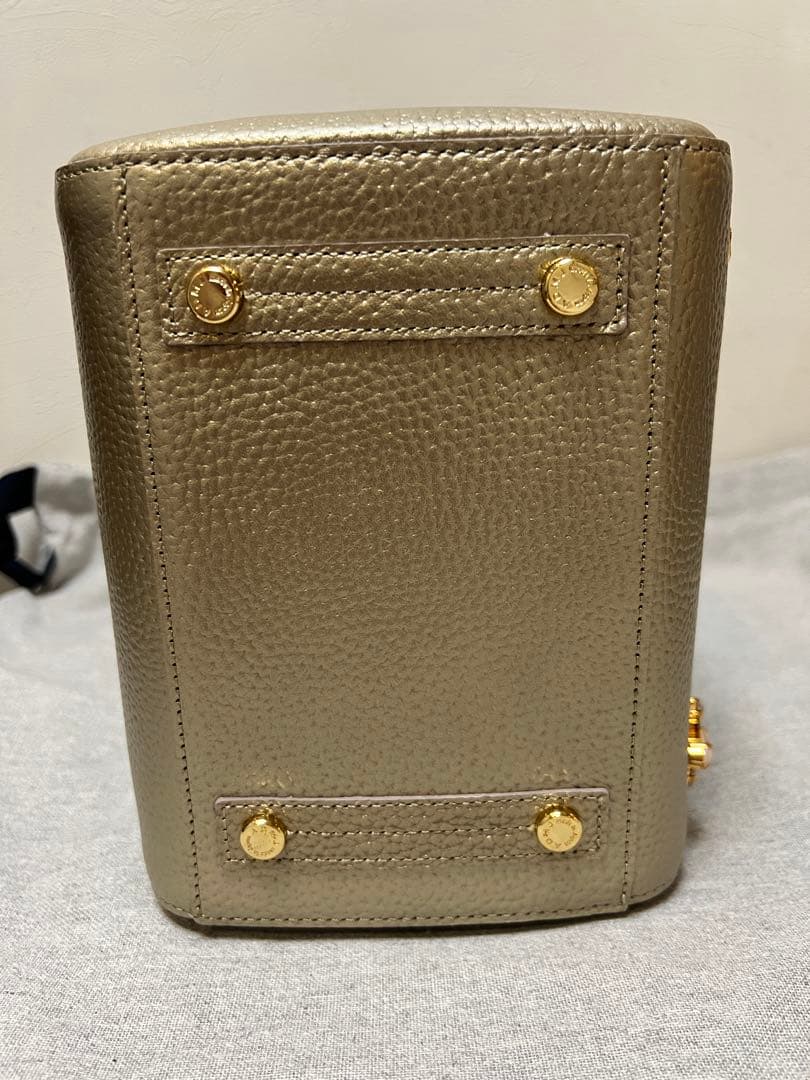 【タグ付き未使用】A.D.M.J. Bee ハンドバッグ シャンパンゴールド