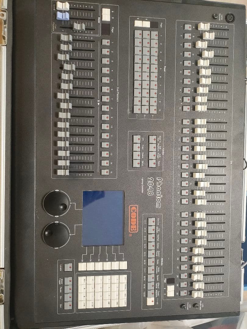 R*様 DMXコントローラー phantom2048