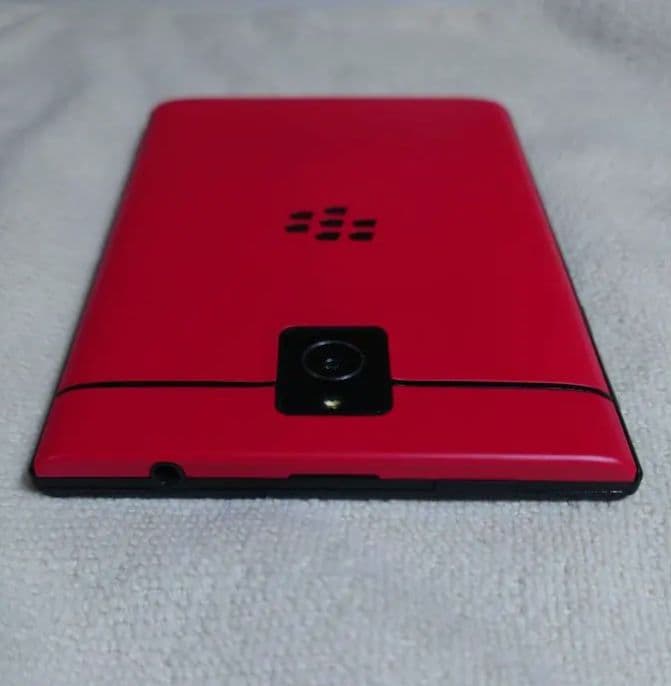 BlackBerry Passport レッド