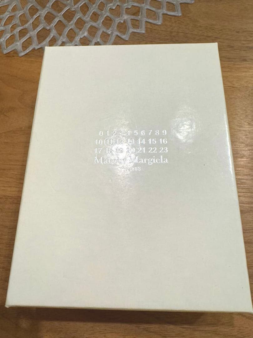 メゾンマルジェラ　黒レザー財布