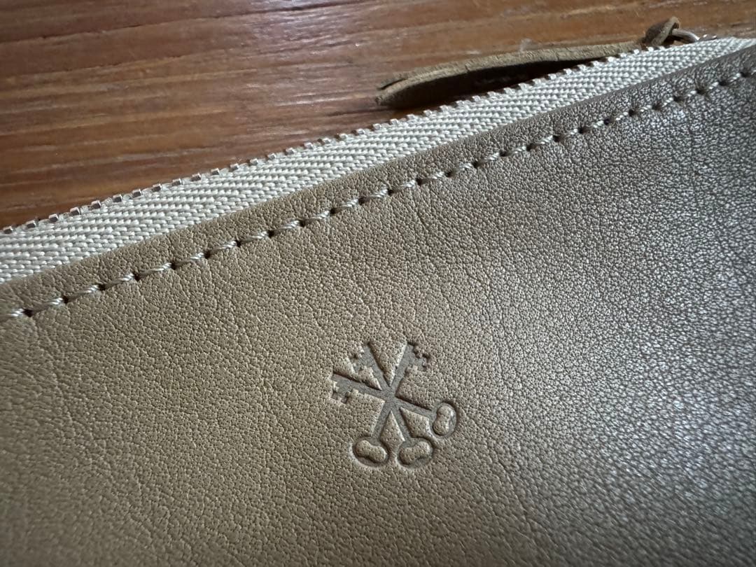 ARTS&SCIENCE＊アーツアンドサイエンスレザーポーチ自宅保管