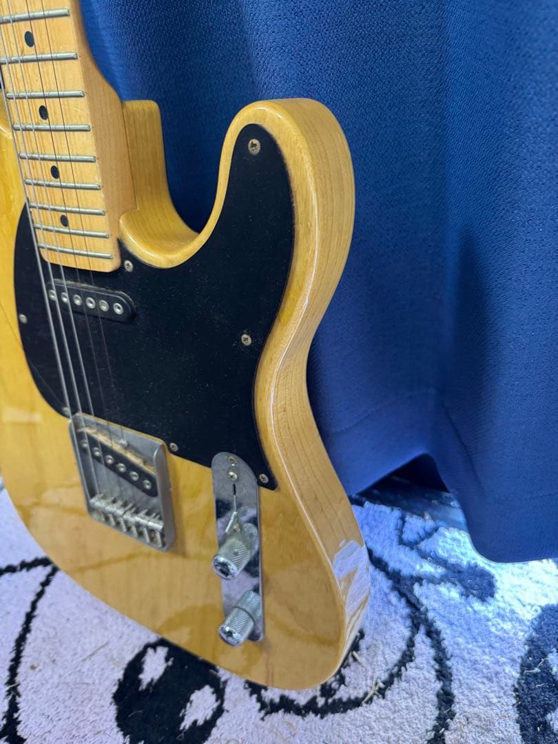 G&L Classic Premium エレキギター　木目　ASAT 井芹仁菜