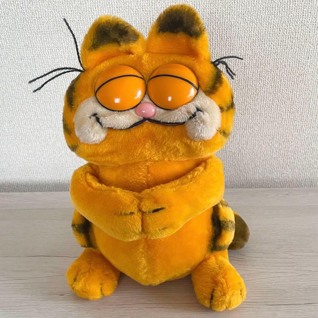 【期間限定バラ売★目玉商品★】ガーフィールド ぬいぐるみ　にっこり　抱っこ