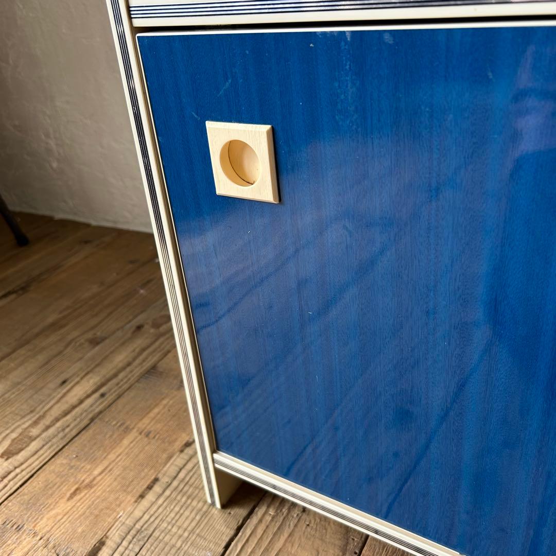 【 希少 の 青 】　レトロポップ　棚