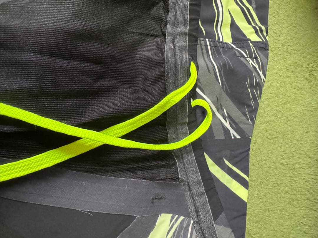 Mizuno 競泳水着 M 黒/黄緑