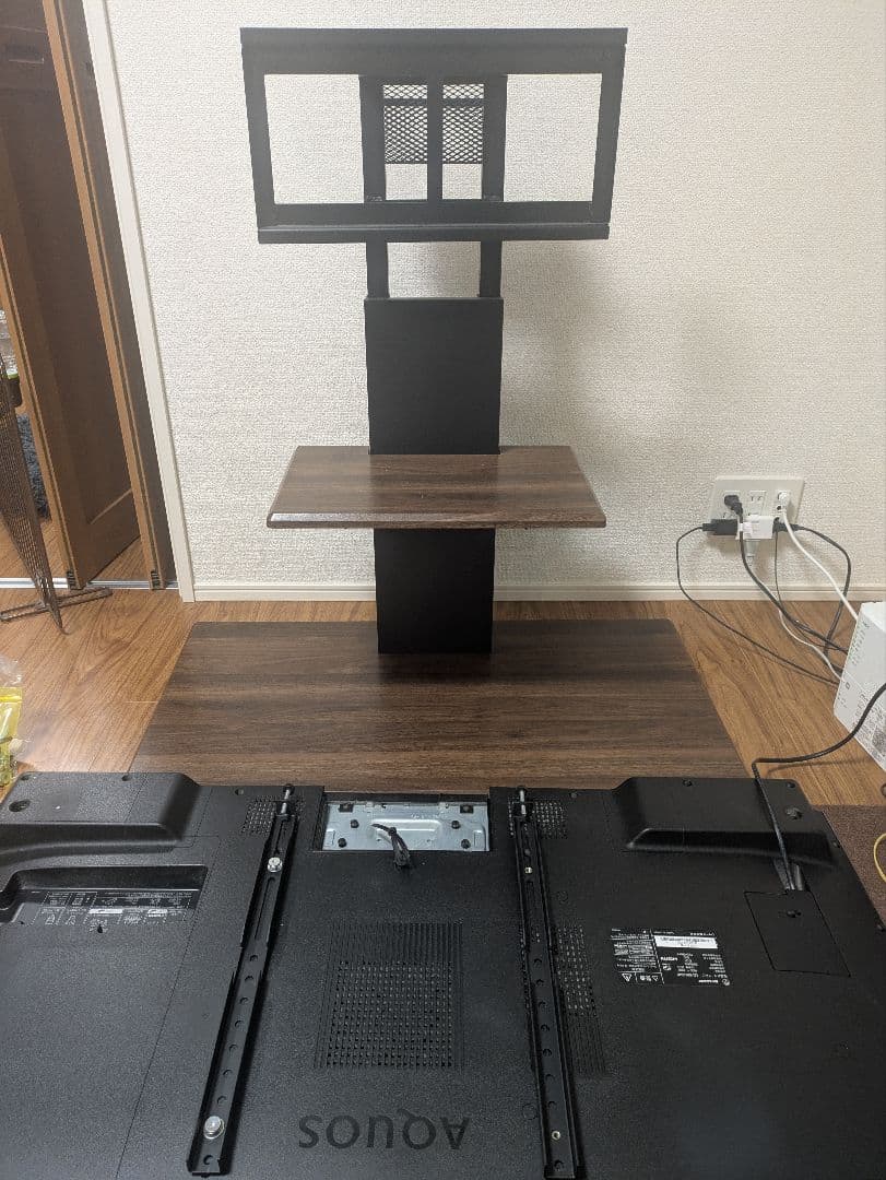 壁寄せテレビスタンド(ニトリHT01MBR/BK)