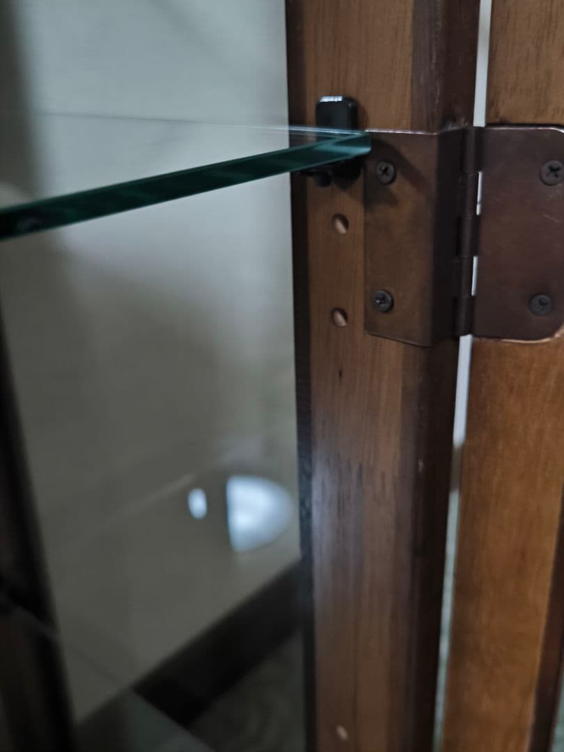 ガラスケース　ガラス飾り棚　キャビネット　コレクションケース　ショーケース