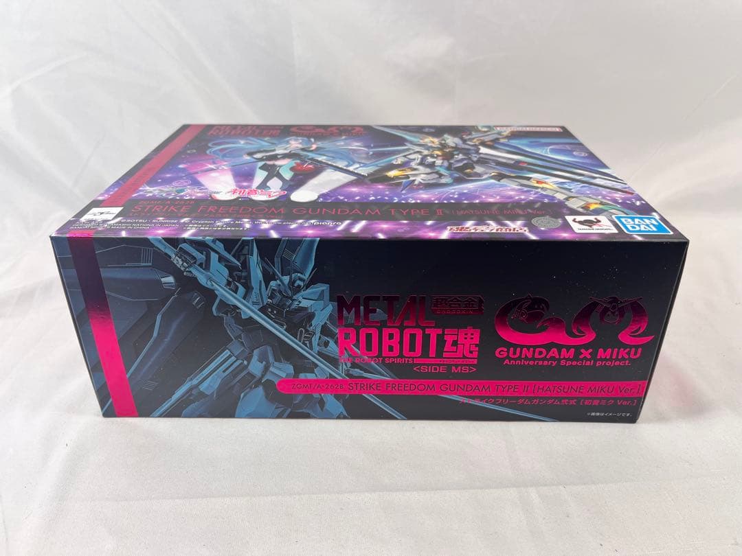 ① L ROBOT魂 ストライクフリーダムガンダム弐式　初音ミク ver