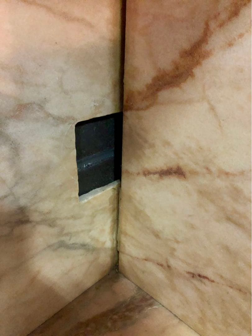 大理石製 マントルピース アイボリー系 彫刻装飾 アンティーク 幅150×高91