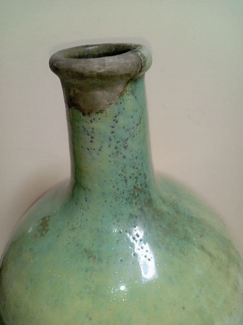 朝鮮王朝ねか明川初期の物と言われました高さ33センチです