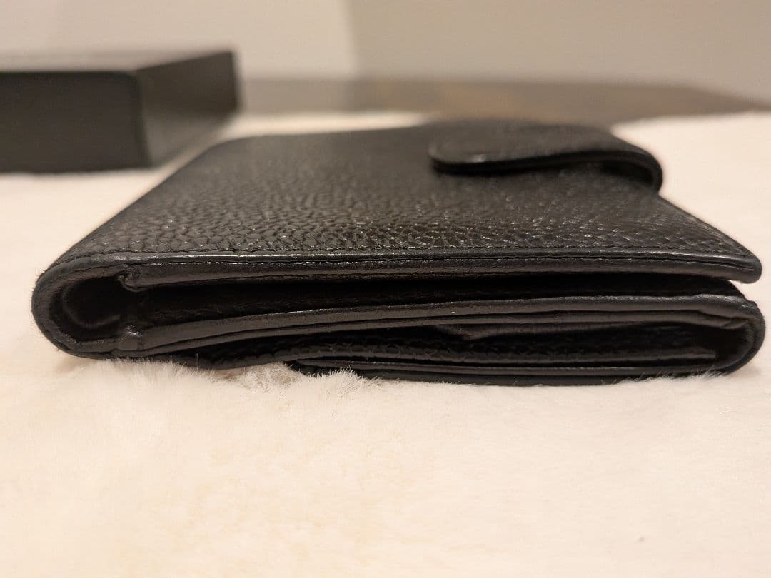 美品✨️CHANEL キャビアスキン 二つ折り財布 ブラック コンパクト 箱付