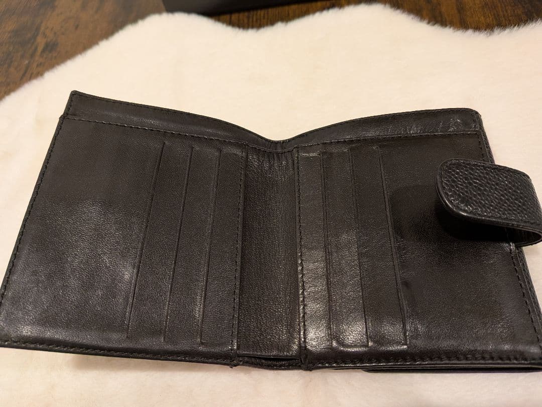 美品✨️CHANEL キャビアスキン 二つ折り財布 ブラック コンパクト 箱付