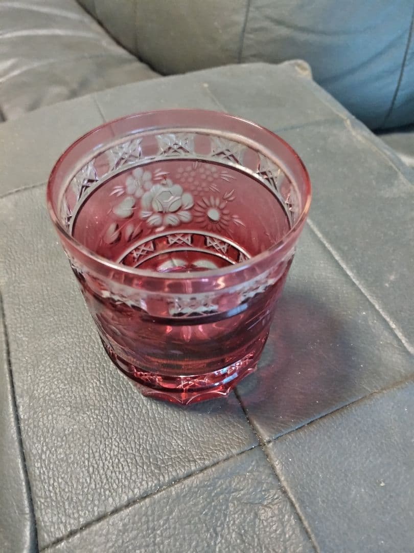 s*s様 赤色花模様のマイセンタンブラークリスタル