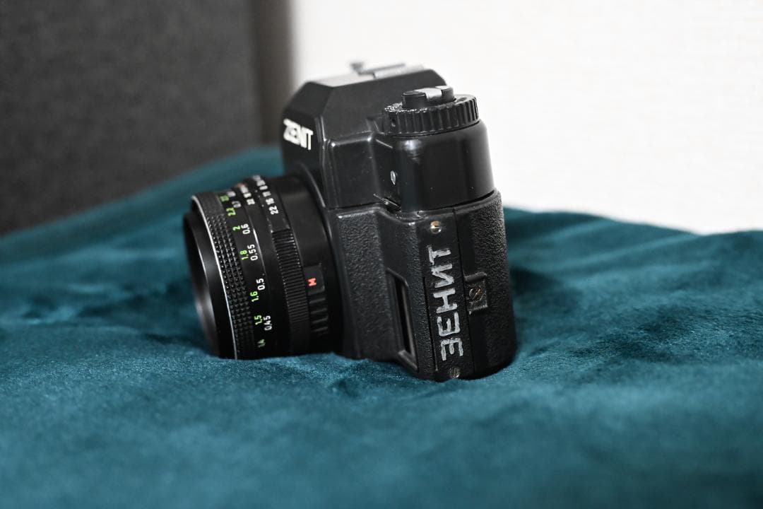 【動作品】ZENIT 122 一眼レフ ・ Tessar 50/2.8 付