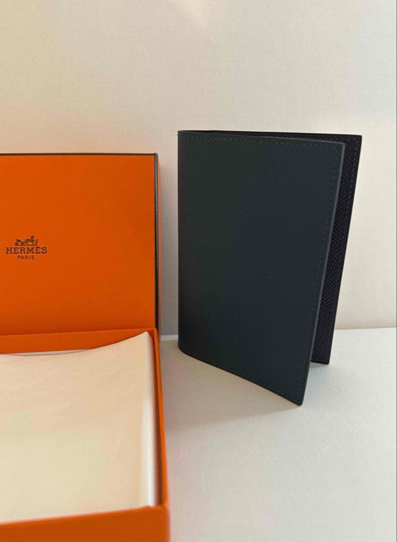 【未使用】エルメス　パスポートケース