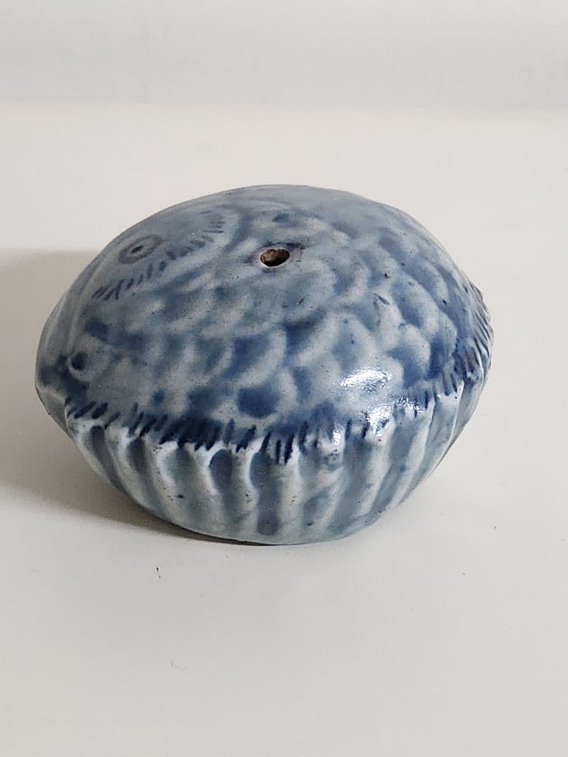 李朝　白磁青彩　水滴　中国　筆置　骨董　白磁　鉄絵　魚形硯滴　現代美術