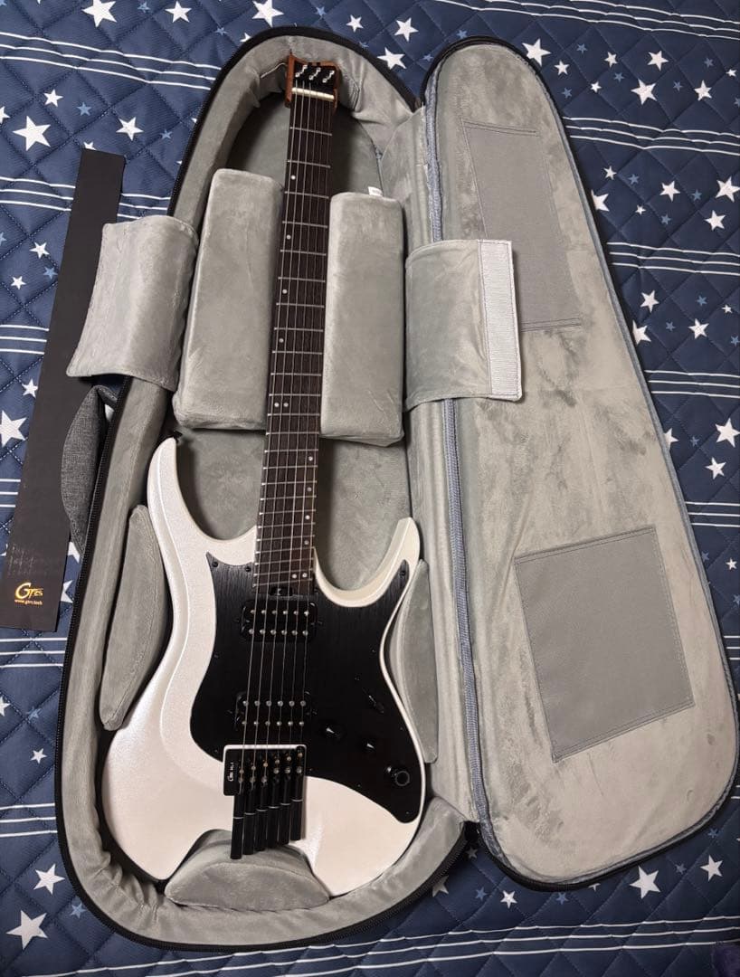 ・*ま様 Mooer GTRS W800 Pearl Whiteアンプモデリング