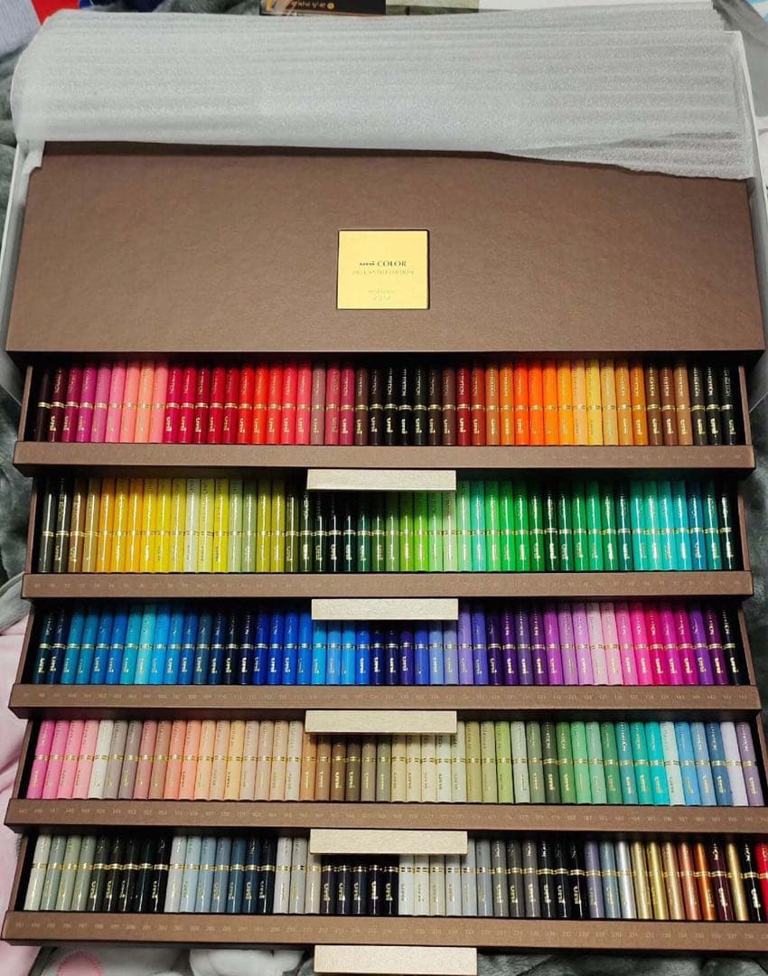 三菱鉛筆 ユニー 240色 セット リミテッドエディション 限定50周年 記念
