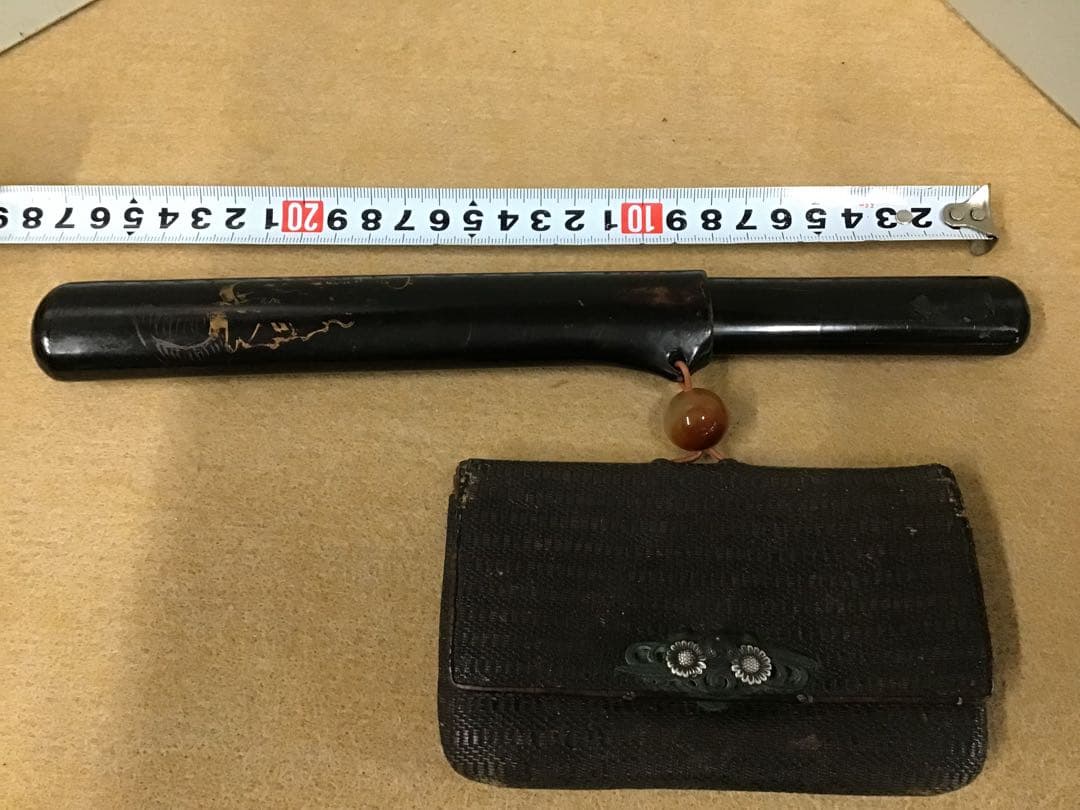 タバコ入れの仕込み