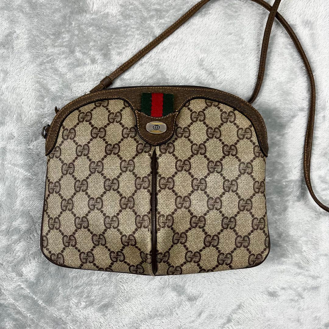 Gucci グッチ ショルダーバッグ GG シェリーライン 肩掛け◯