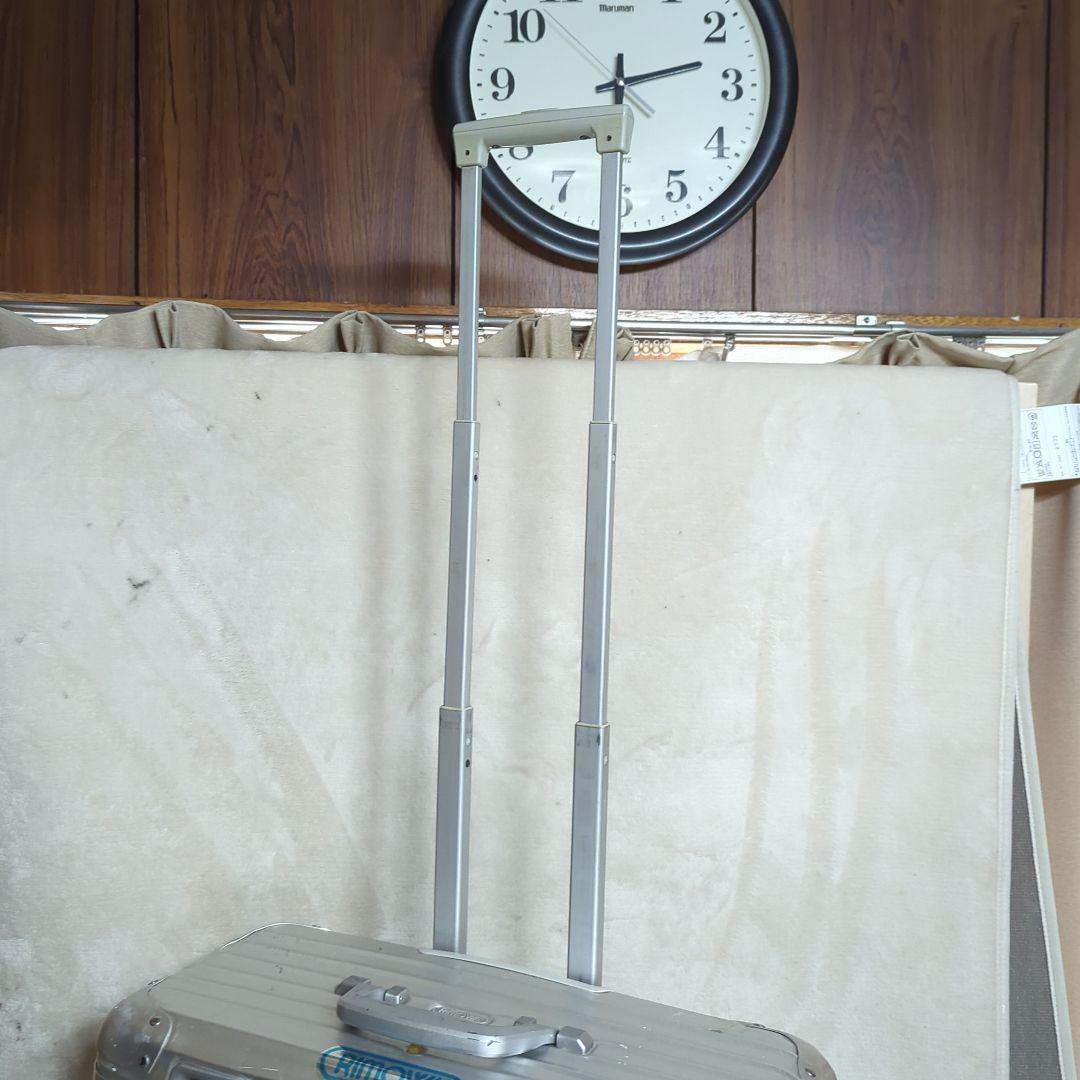 リモワ パイロットキャリーケース アルミ 2輪 トラベルバッグ 廃盤モデル 中古