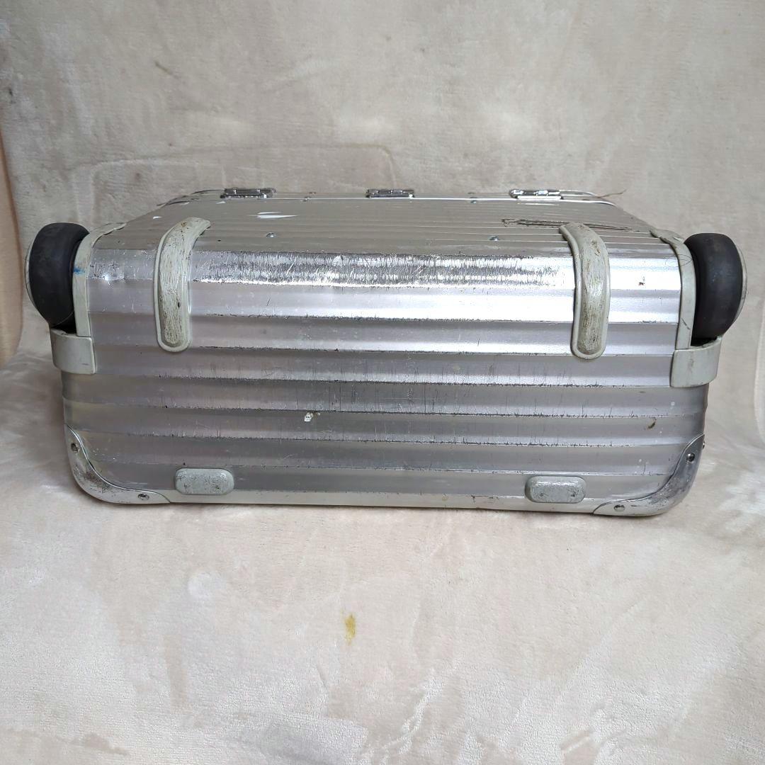 リモワ パイロットキャリーケース アルミ 2輪 トラベルバッグ 廃盤モデル 中古