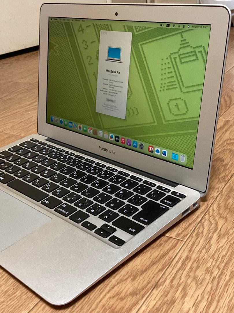 Apple MacBook Air 11インチ シルバー