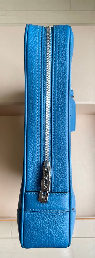 Louis Vuitton PDV トリヨンレザー ブリーフケース ブルー
