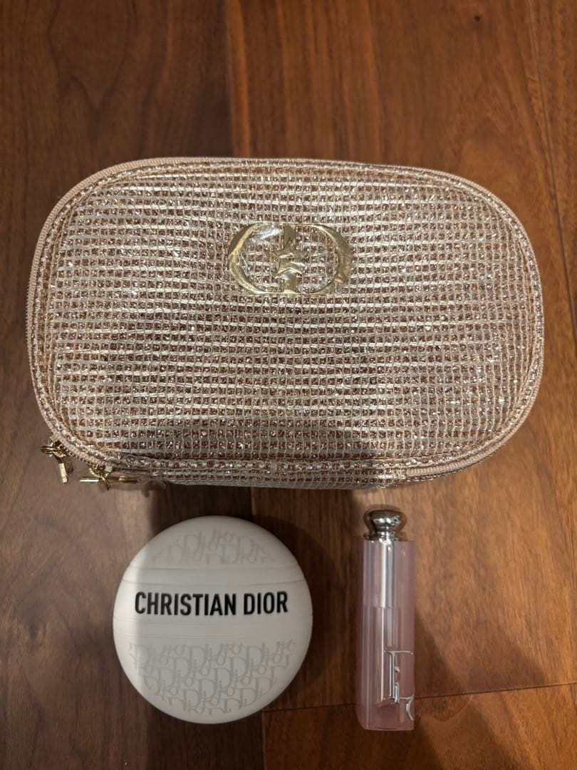 Dior ホリデー　2025