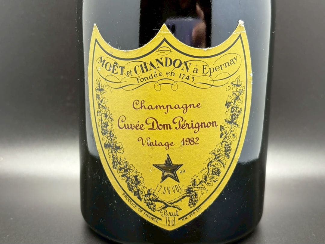 ドンペリ　ヴィンテージ 1982 未開栓