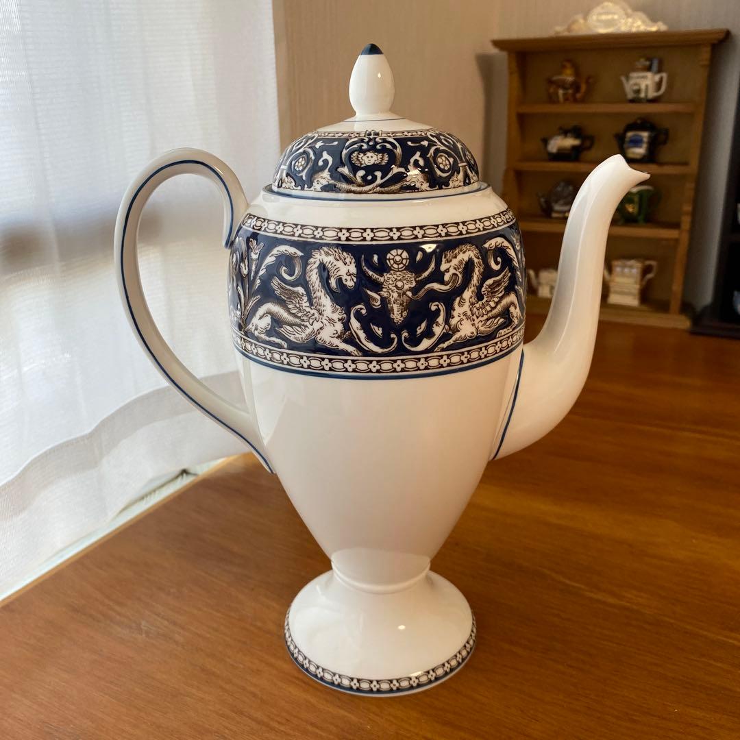 ウェッジウッド　フロレンティーン　コバルトブルー　ティーポットＬ