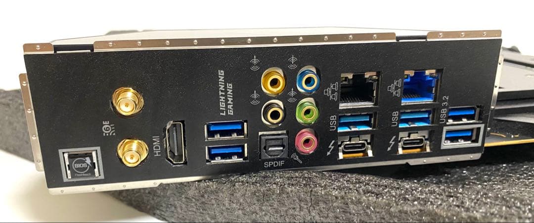 Asrock Z690 taichi razer edition マザーボード