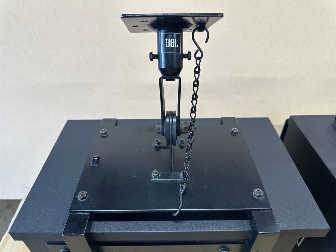 JBL 天井吊りスピーカー　J216PRO