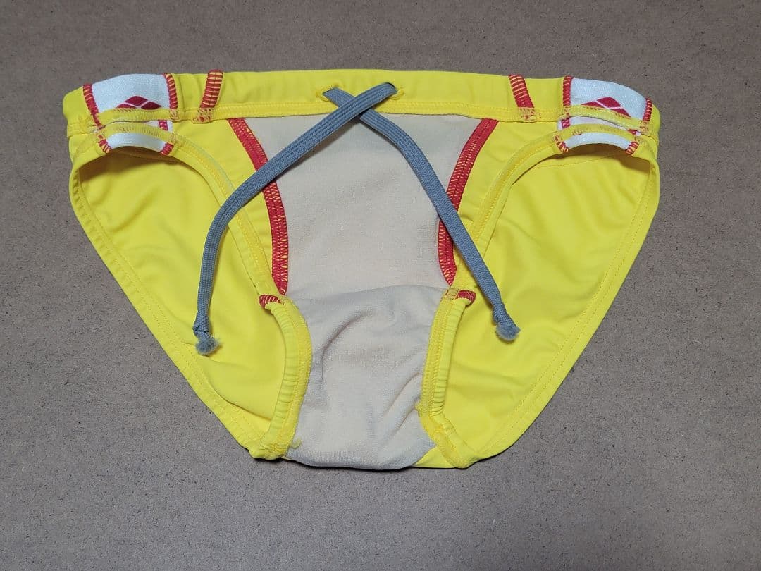 別注 arena イエロー SSサイズ