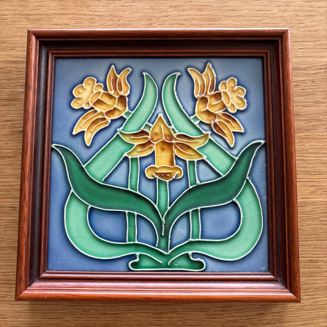 アンティーク　イギリス製　ピルキントン社　マジョリカタイル アールヌーボー