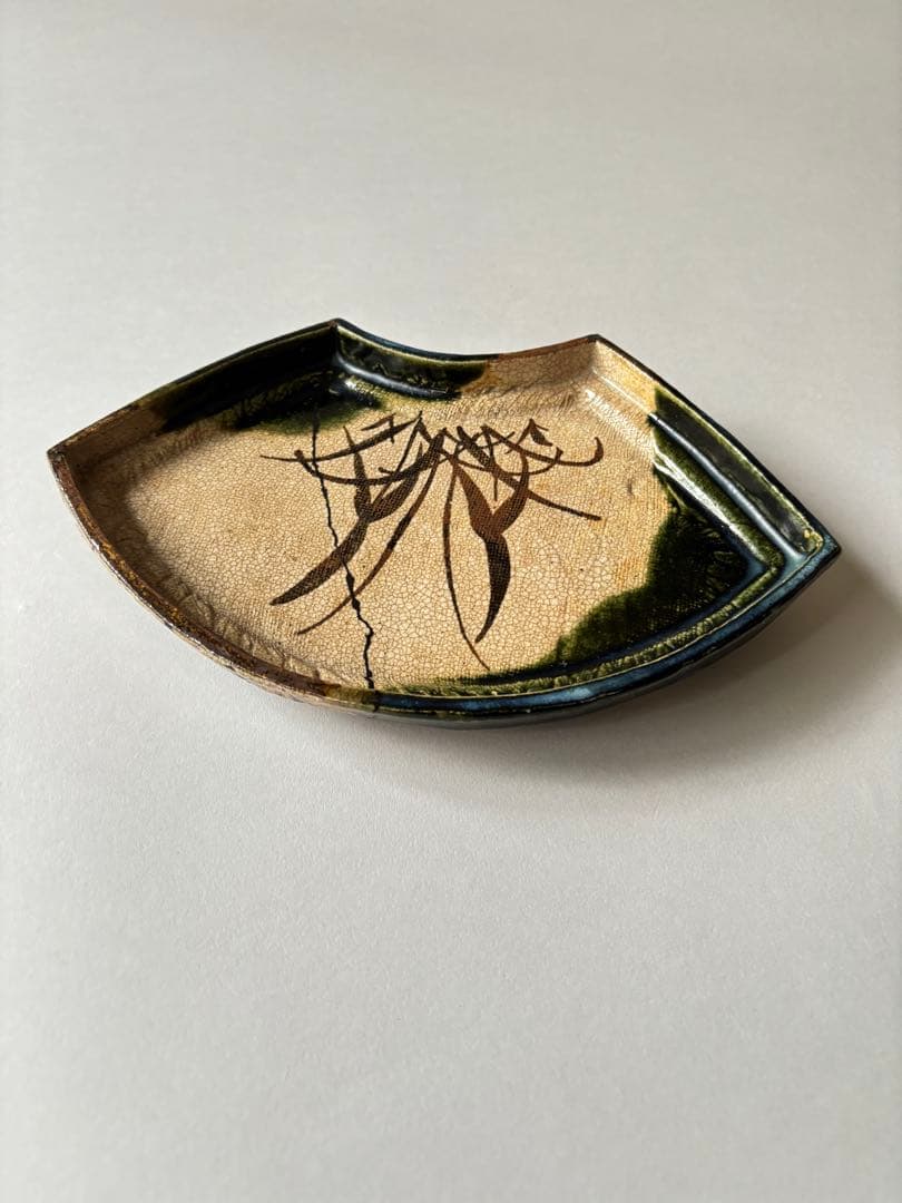 寺田鉄平 織部向付 扇形 漆継ぎ