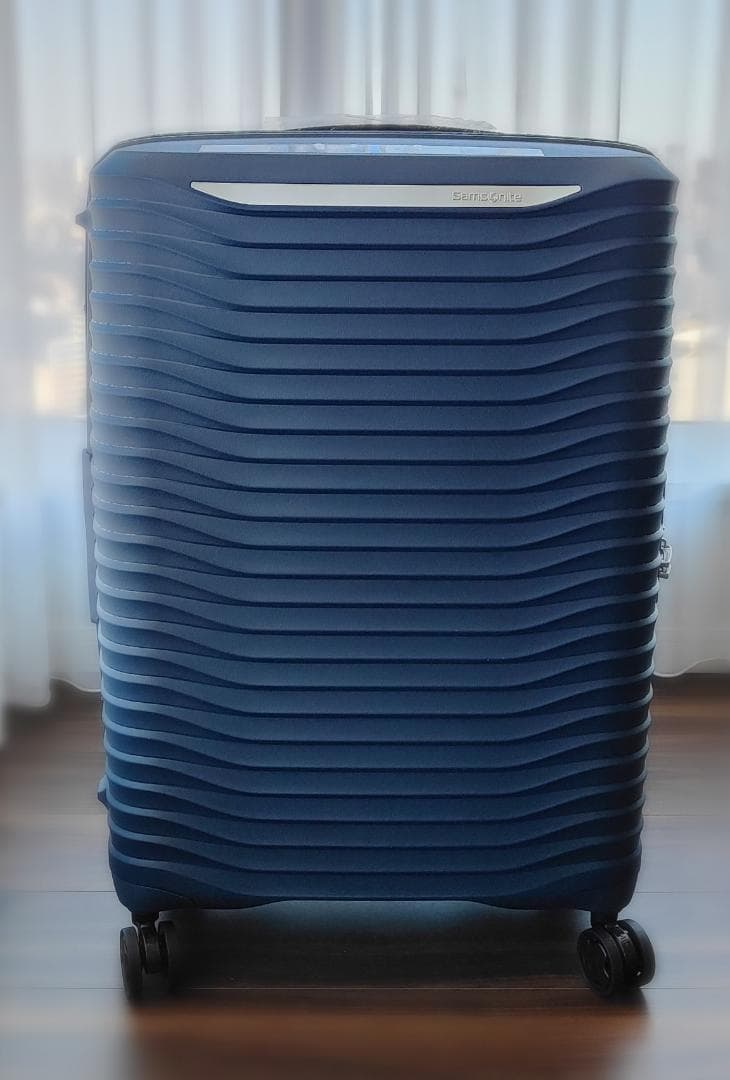 デイトナさん専用　【未使用品】 サムソナイト Mサイズ アップスケープ 軽量