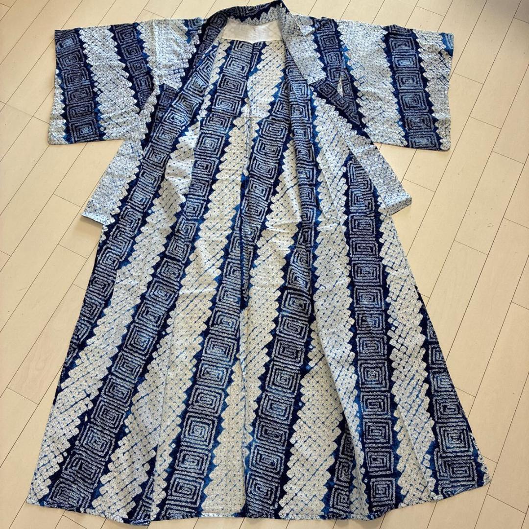 ■E4717■木綿■浴衣■藍染　有松鳴海絞り　斜め縞模様　浴衣■丈153　裄66