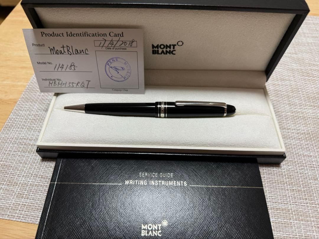 新品未使用　Montblanc ボールペン ブラック114185 ミッドサイズ