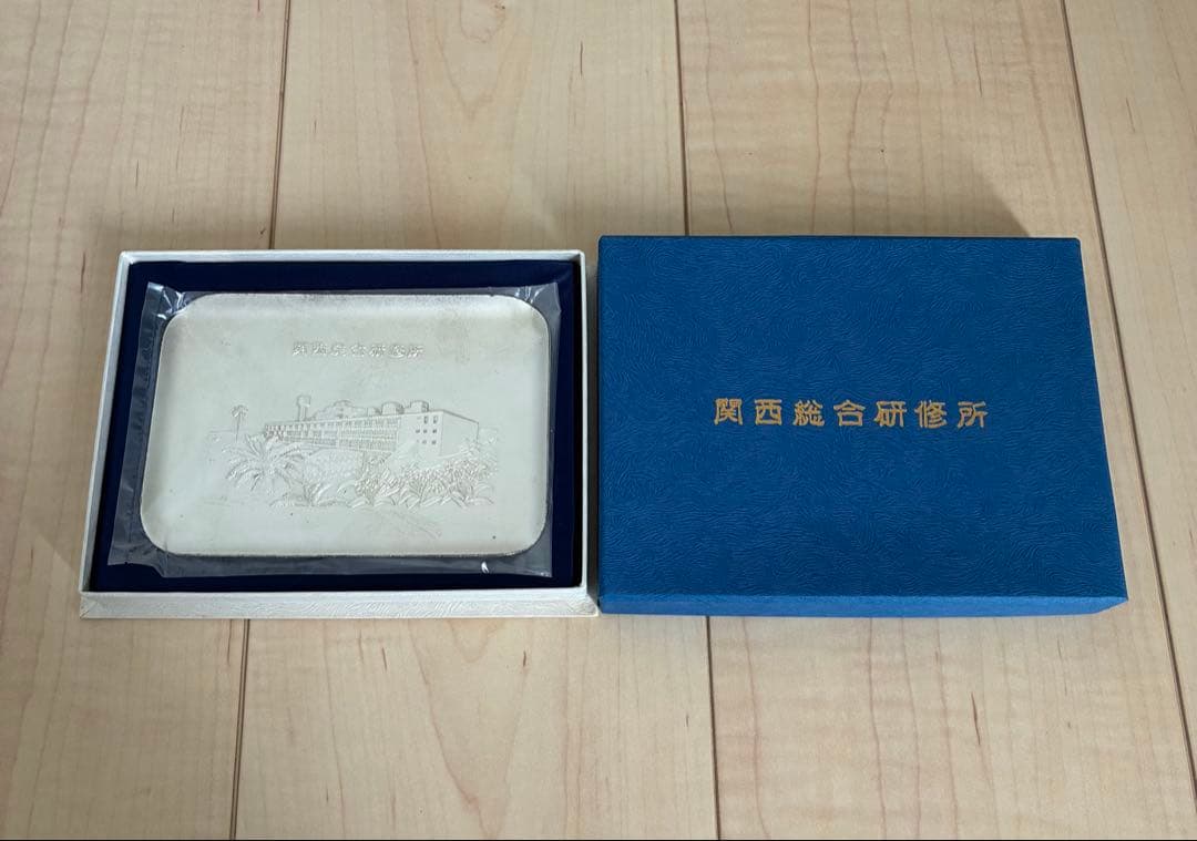 創価学会　記念メダル、ネクタイピン、御影石等まとめ売り25点セット　コレクション